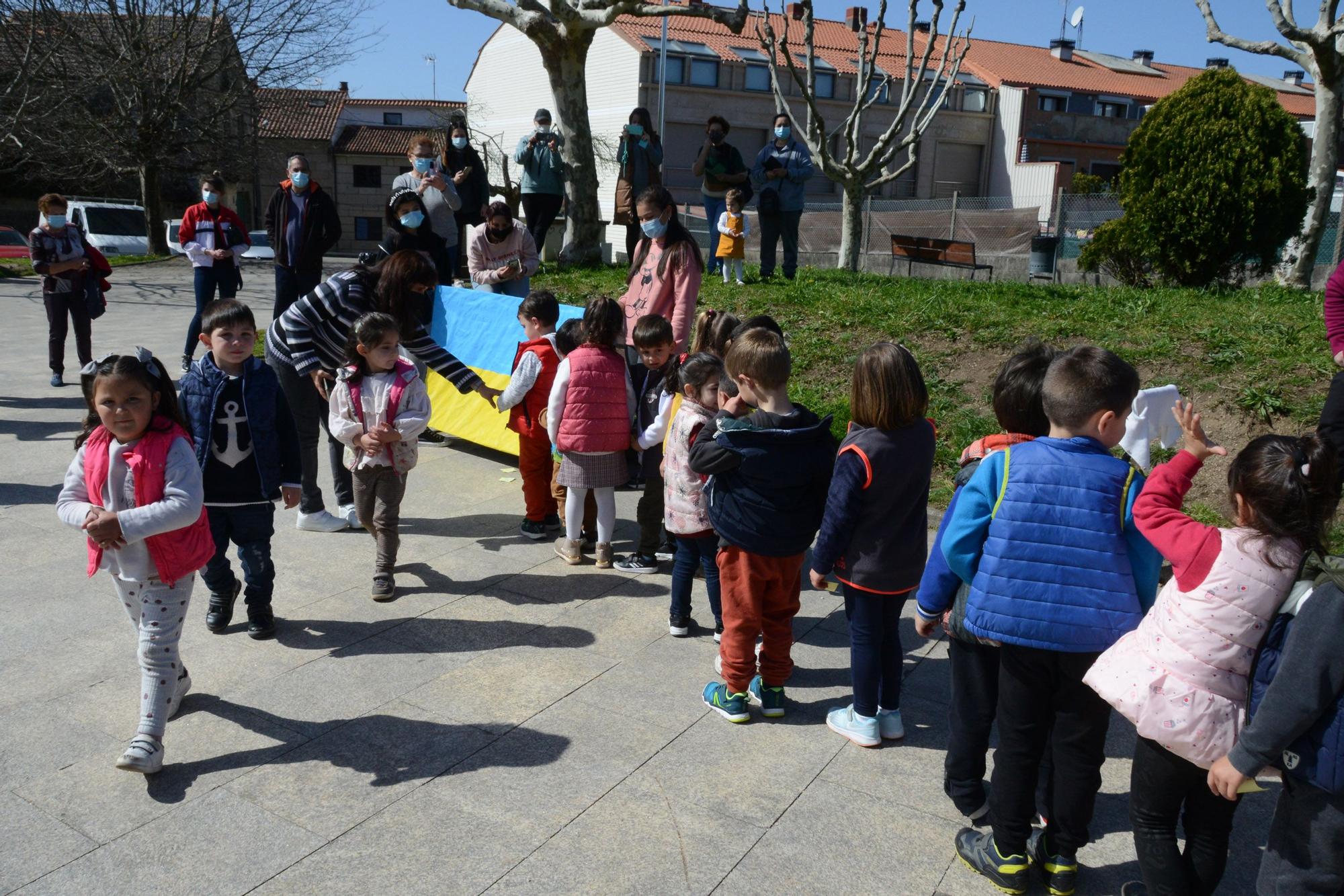 Concentración por la paz en Beluso