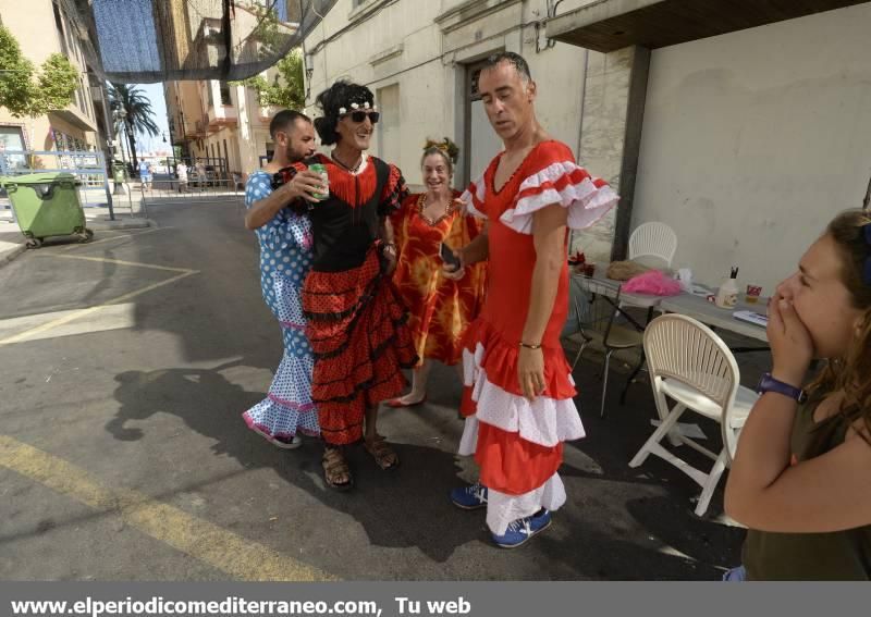 Las calles del Grao se llenan de fiesta