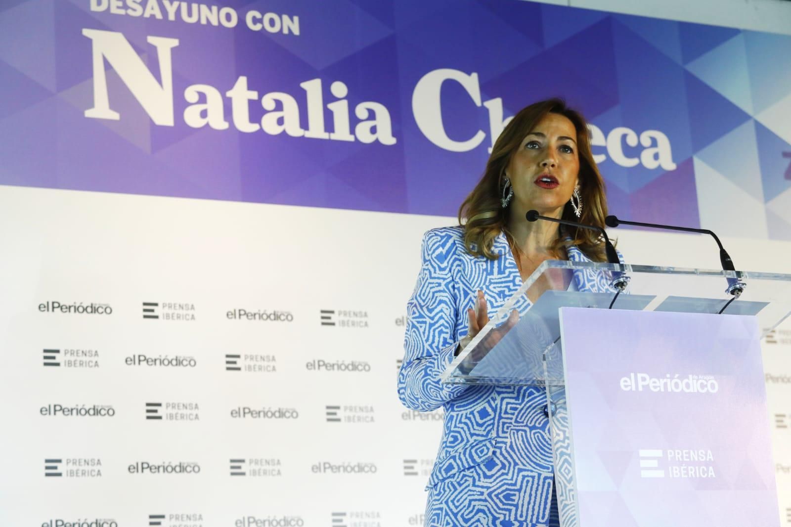 En imágenes | Natalia Chueca hace balance del ecuador del mandato en un desayuno con El Periódico de Aragón
