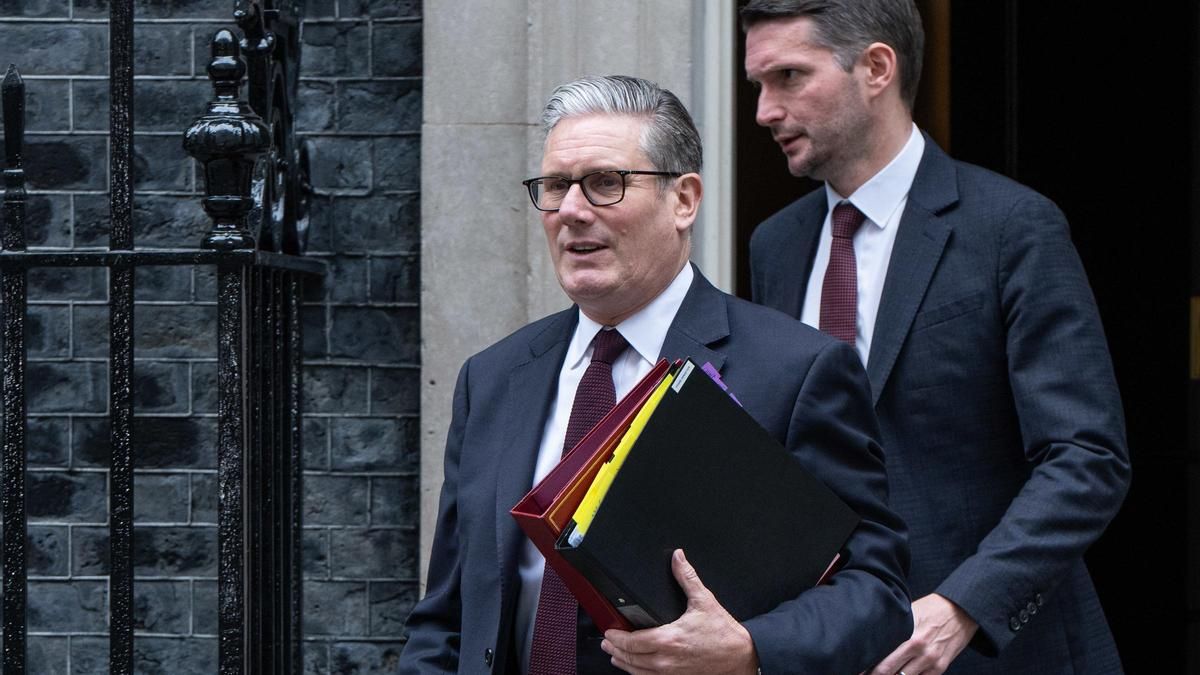 El primer ministro británico, Keir Starmer, a la salida de Downing Street