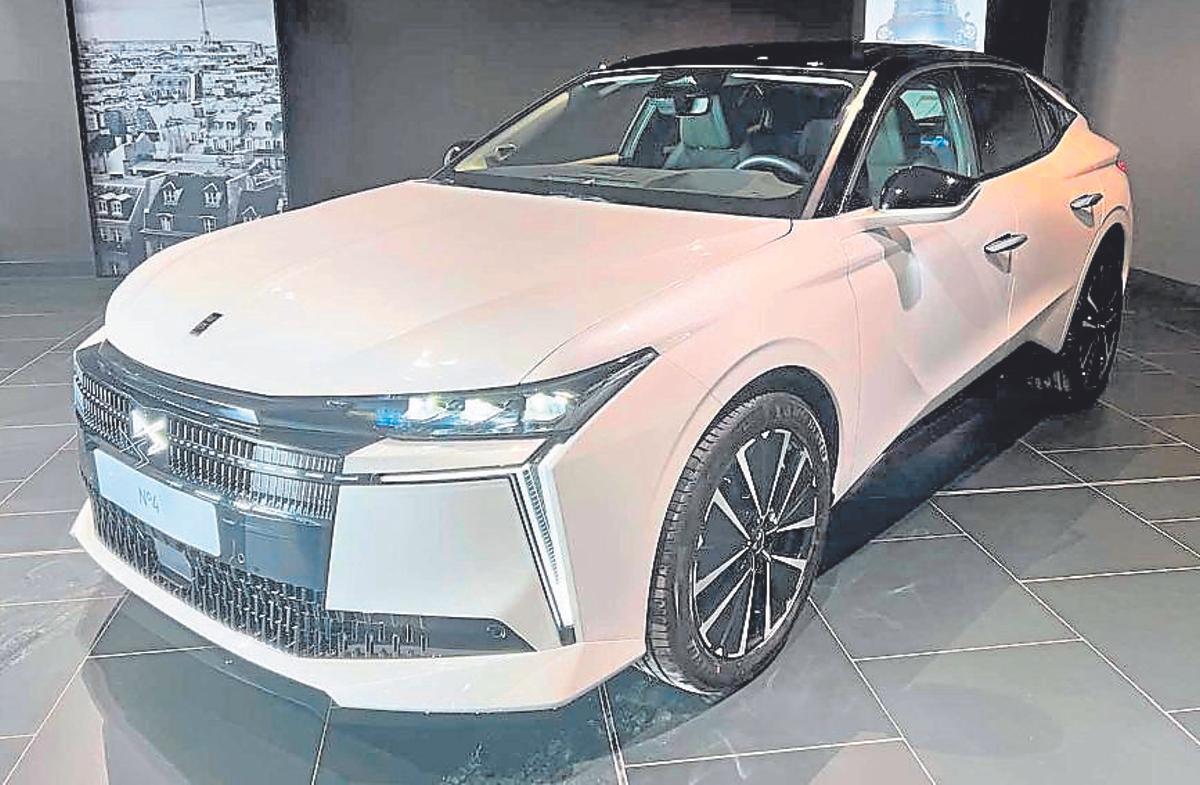 El DS 4 marca la diferencia por su diseño carismático.