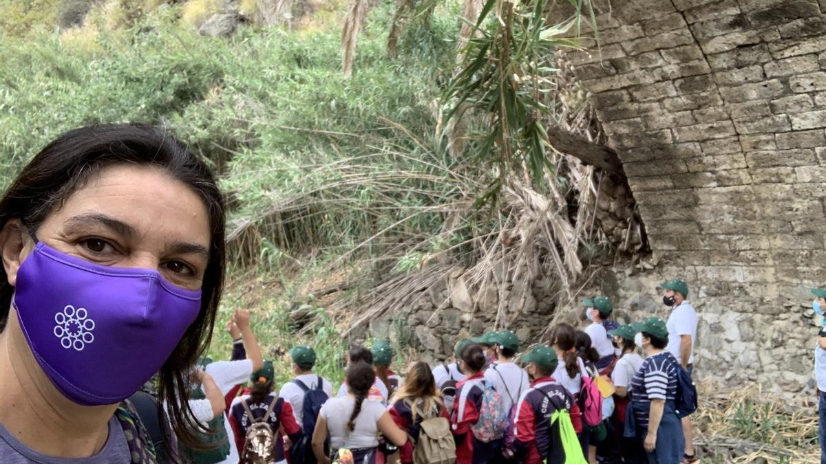 Belén Hidalgo, ha participado en una ruta guiada en la naturaleza junto a una treintena de escolares