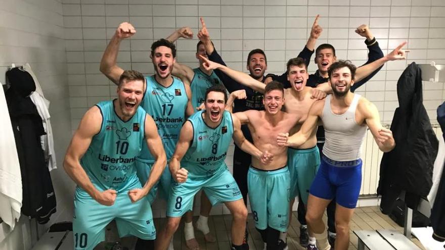 Gesta del Liberbank Oviedo Baloncesto en Lérida con tan solo siete jugadores