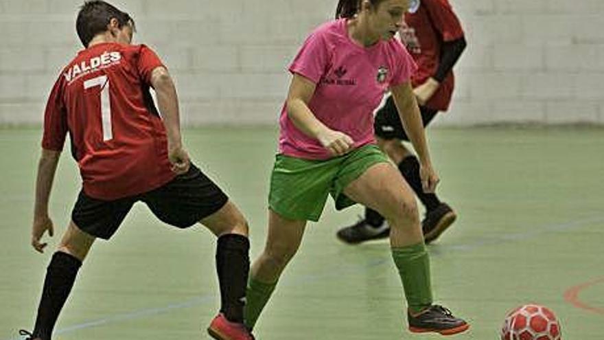 Jugadores del Amor de Dios y Amigos del Duero en su partido.