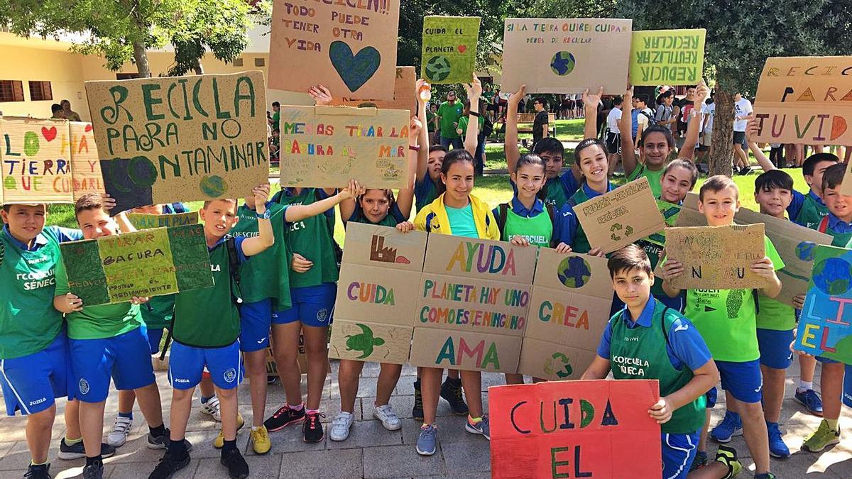 Los 700 estudiantes de este colegio, implicados en las distintas actividades.