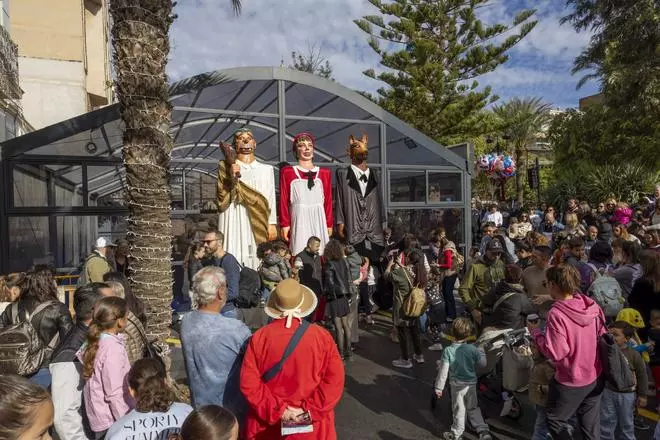 Así ha sido la primera salida de La Charamita en Torrevieja
