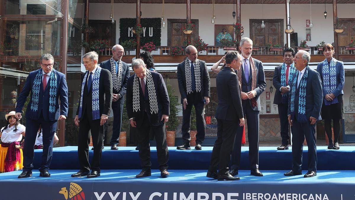 Participantes en la XXIX Cumbre Iberoamericana en Cuenca (Ecuador).