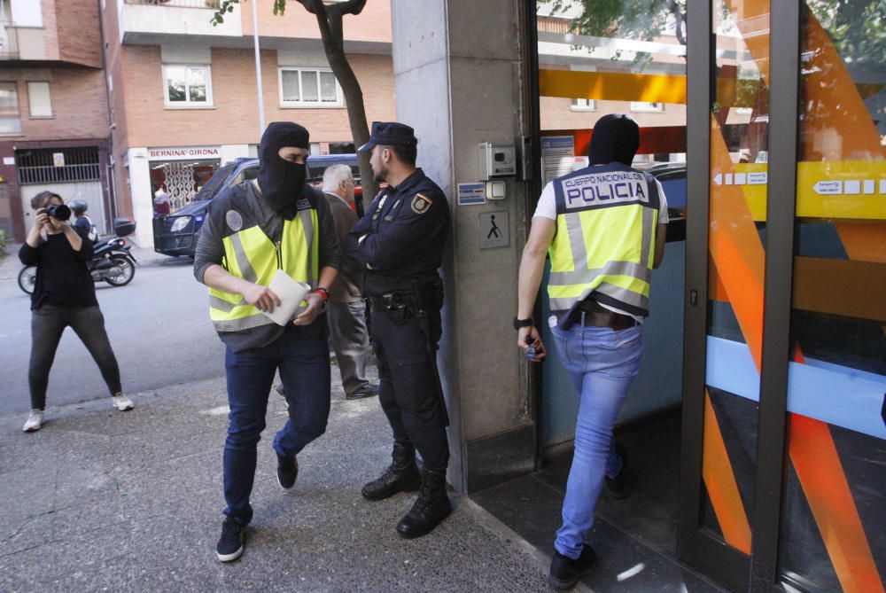 Registre policial a la Fundació Plataforma Educativa de Girona