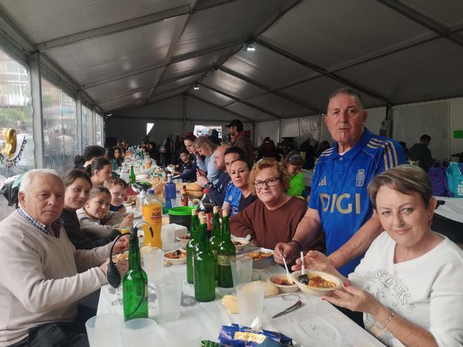 La animada comida popular de San Isidro en Llanera, en imágenes