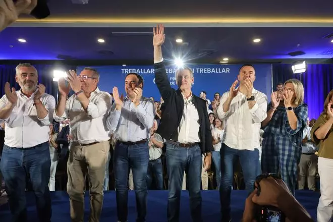 Feijóo, Llorca y Mompó en el almuerzo del PP en Sueca