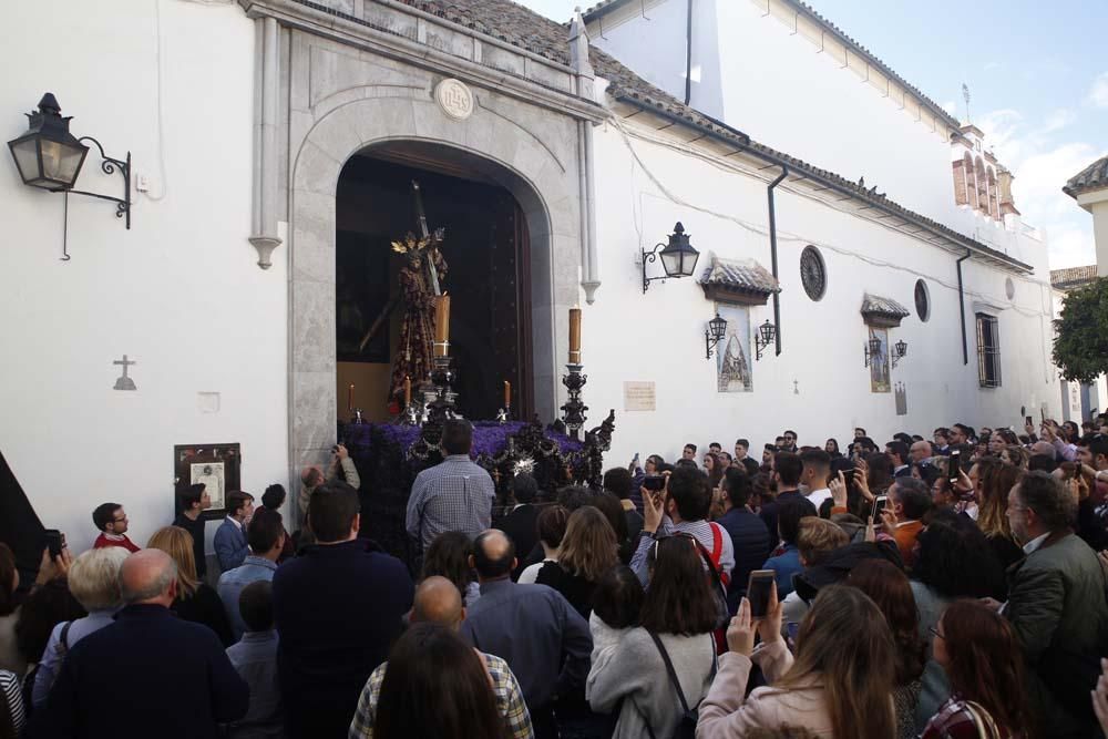 Desfile del Nazareno en su barrio