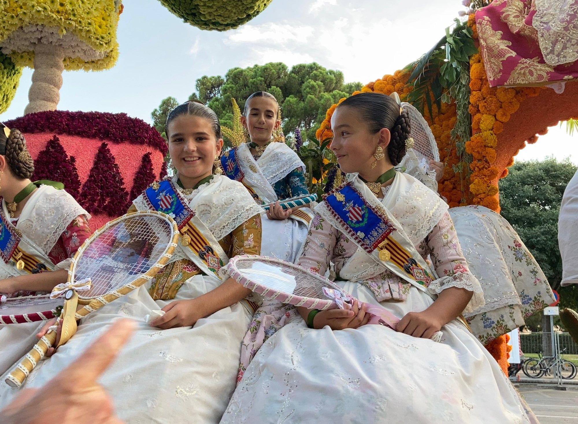 Fin de Feria para Carmen, Nerea y las cortes 2022 en la Batalla de Flores