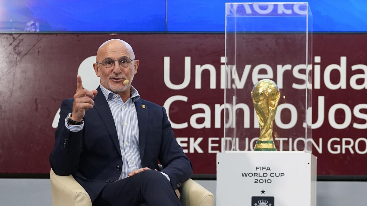 Luis de la Fuente durante un acto en Madrid