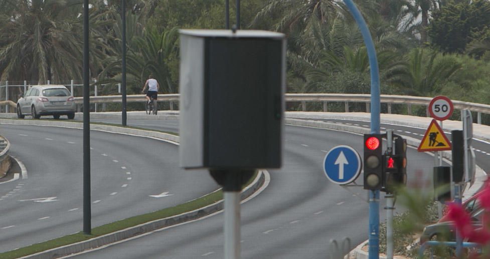 Alicante ya tiene radares en la avenida de Elche