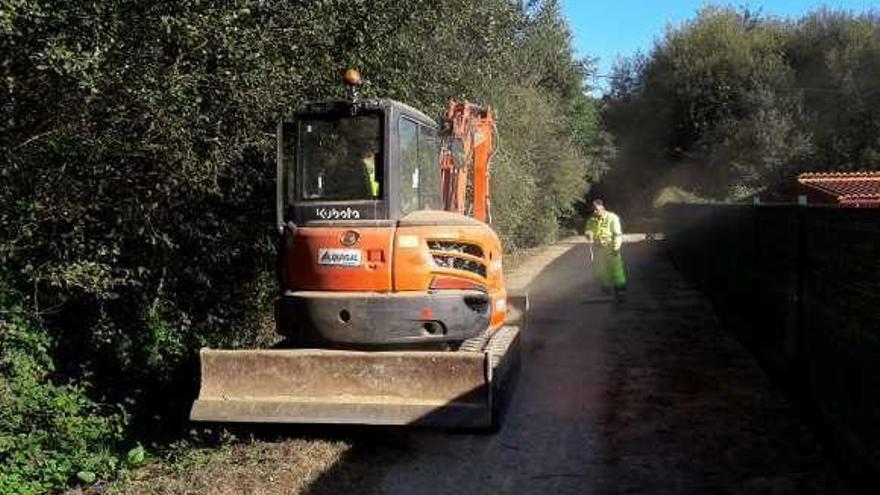 Cambre mejora el drenaje y amplía el ancho del paseo fluvial del río Mero