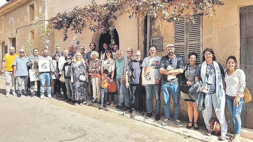 Foto de familia de los participantes en la ‘trobada’.