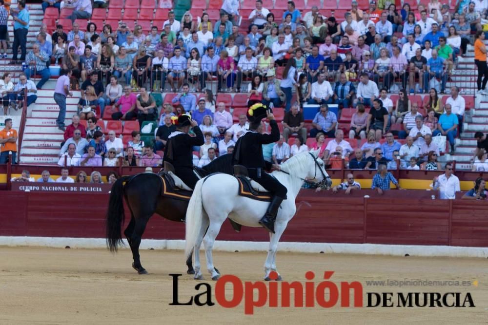 Ambiente en la corrida de rejones de la Feria de M