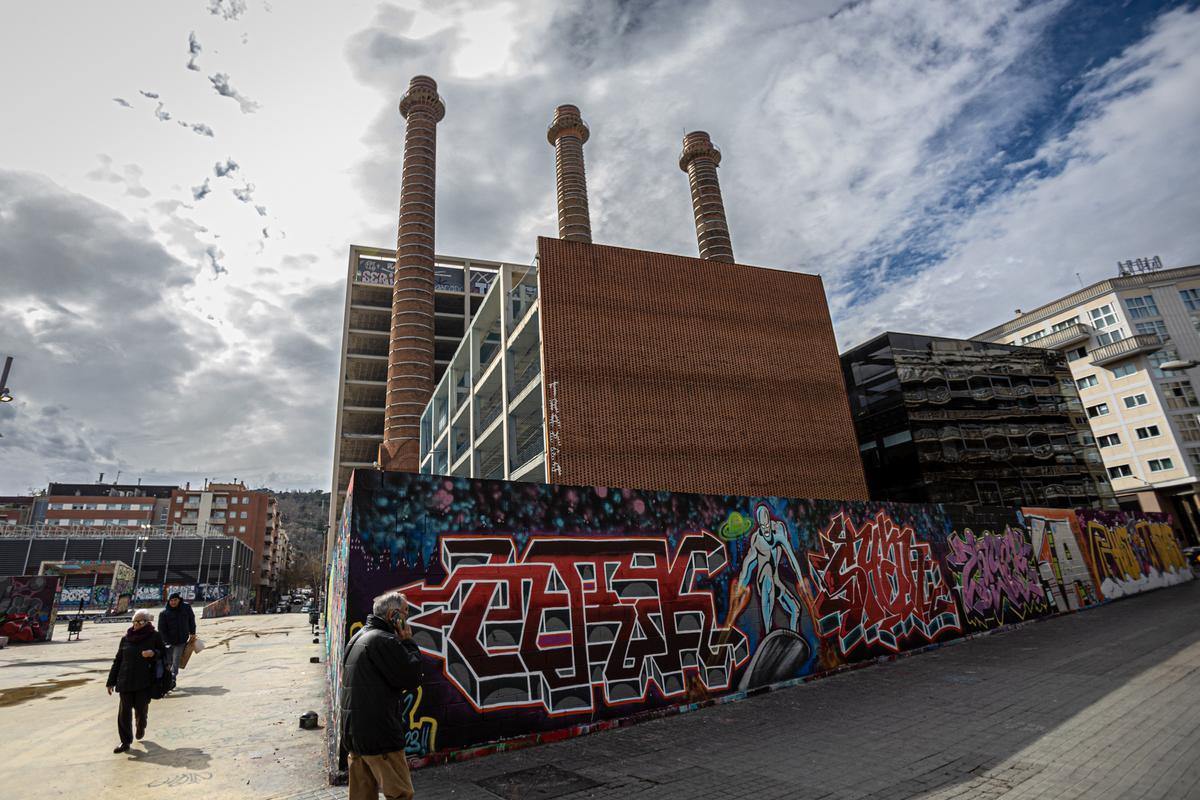 Las Tres Xemeneies del Paral·lel, en Barcelona.