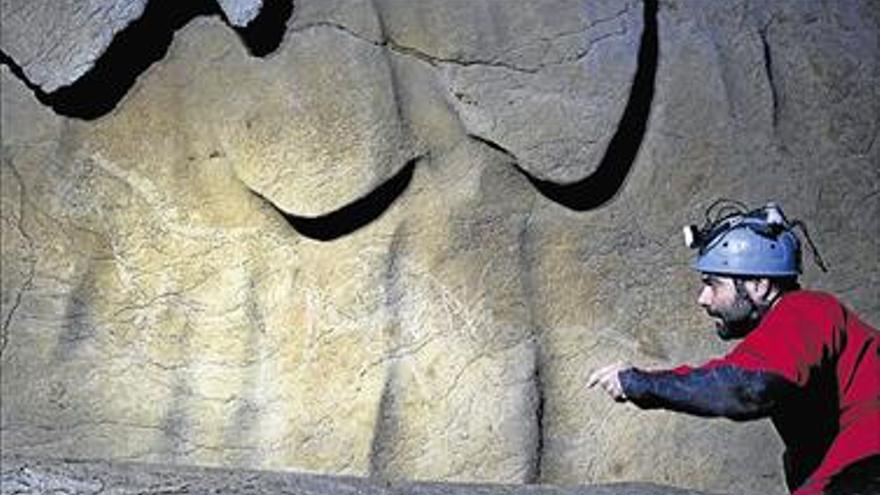 Descubren un “santuario” con 70 grabados de hace 14.000 años