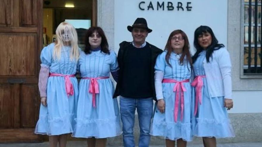 La Guardia Civil investiga insultos en Facebook a la secretaria y la interventora de Cambre
