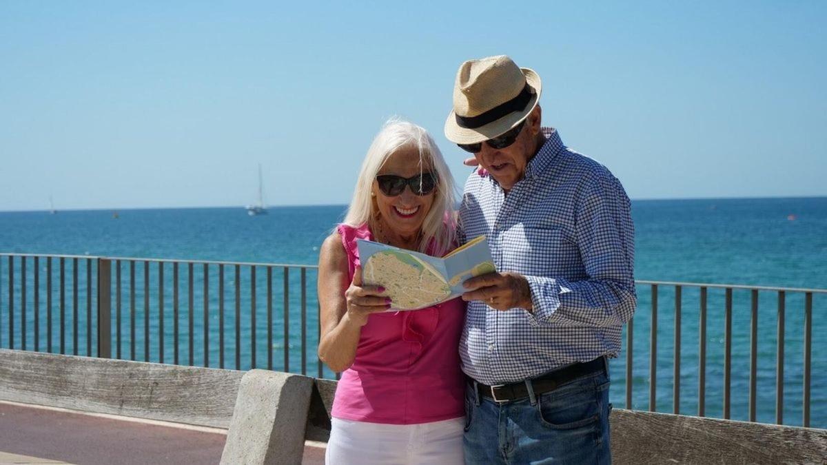 Dos turistas del Imserso