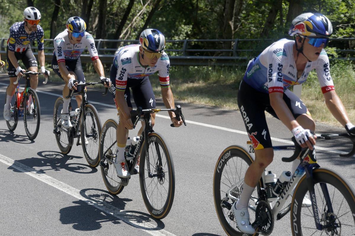 Pogacar gana su primera etapa de esta edición del Tour de Francia con un magnífico sprint en Les Angles Pogacar gana su primera etapa de esta edición del Tour de Francia con un magnífico sprint en Les Angles