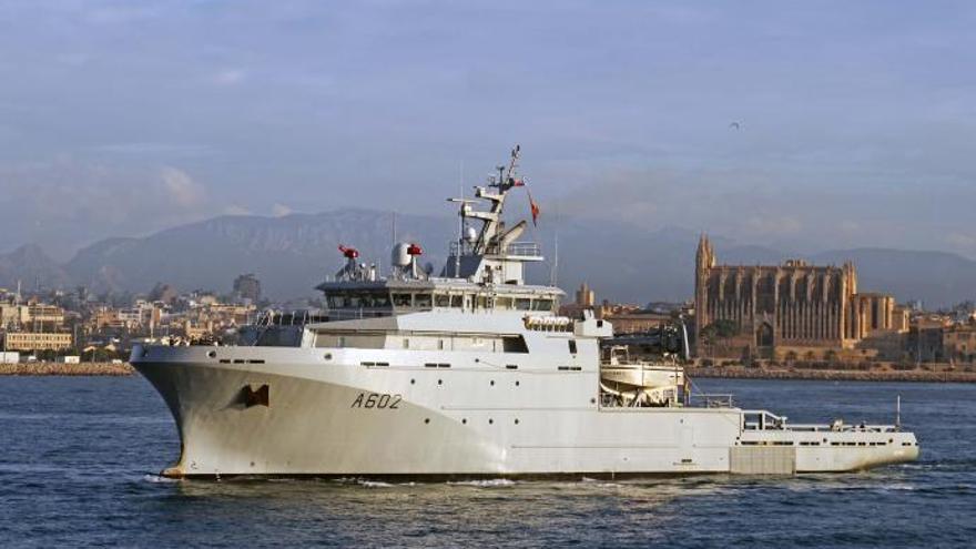 Französisches Marineschiff macht Halt auf Mallorca