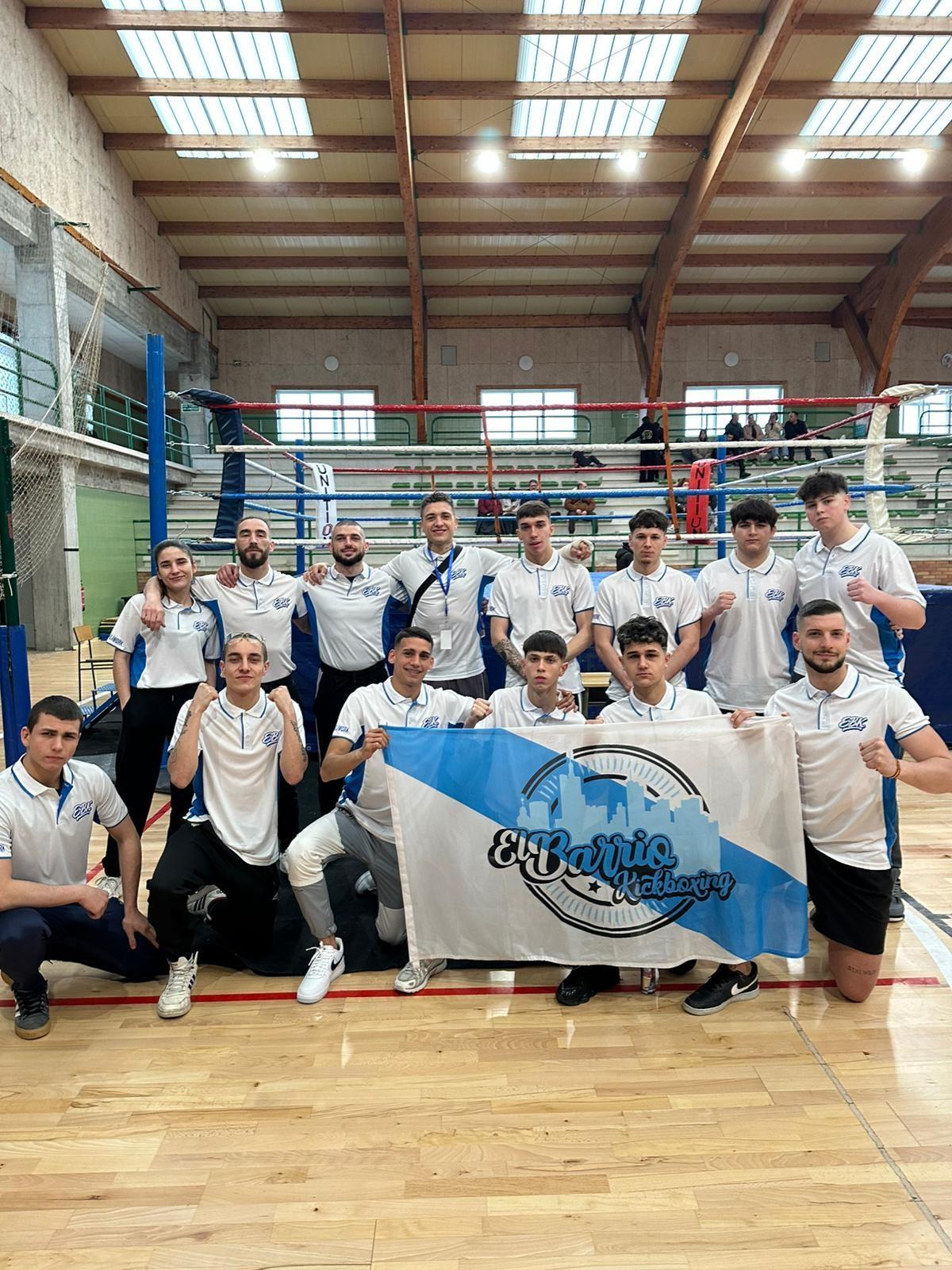Púgiles y técnicos de El Barrio, en Marín.