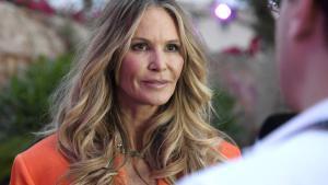 Elle MacPherson anuncia que padece cáncer de mama y que se niega a tratarse con quimioterapia