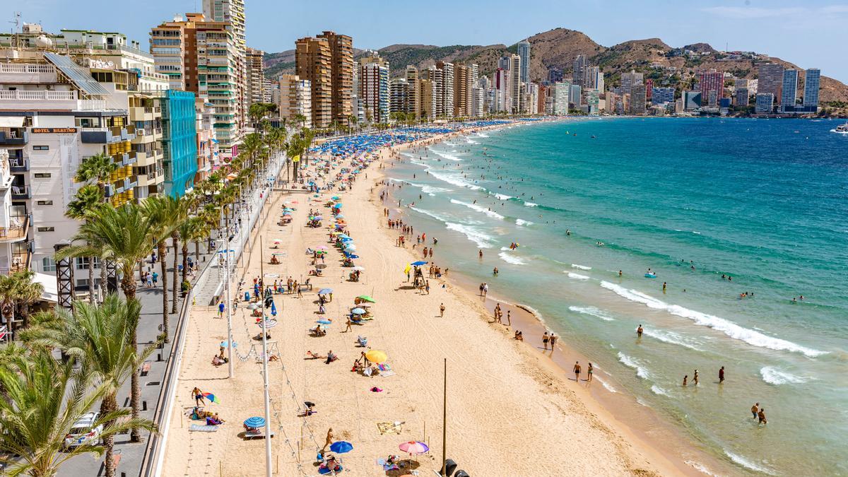 Turistas en Benidorm.