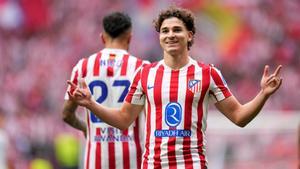 Julian Alvarez celebra su doblete contra el Real Madridd