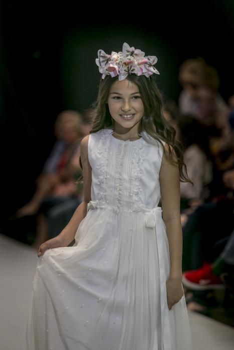 01/04/2017  MODA DISEÑO  desfile infantil y  en el stand de CMC  diseño personalizado de calzado