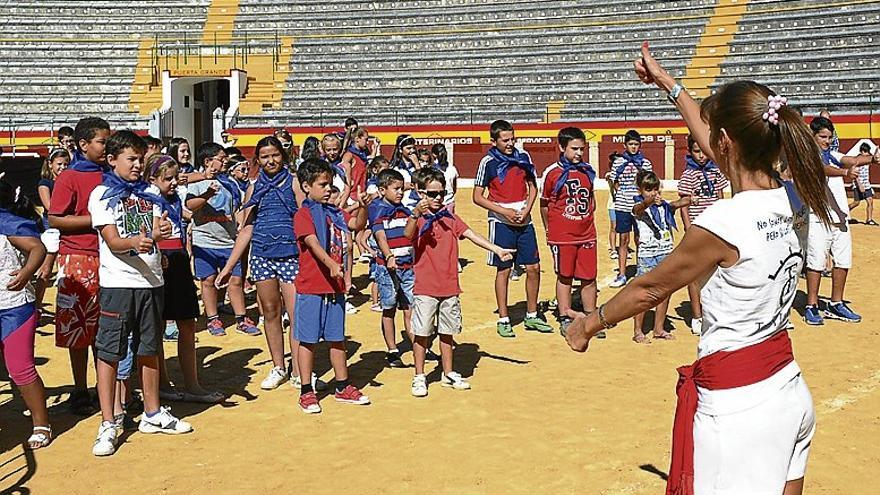 El encendido oficial marca el inicio de cinco días de fiestas en la ciudad