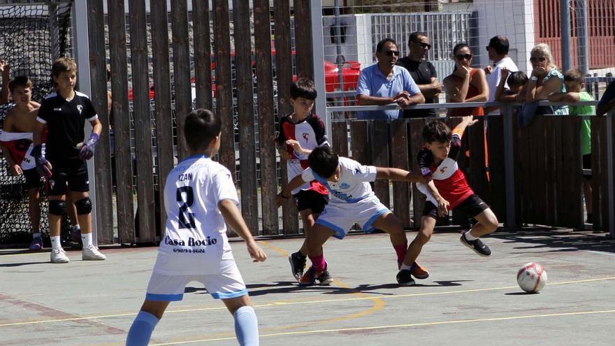 Las familias gastan hasta 600 euros por niño en las actividades deportivas federadas