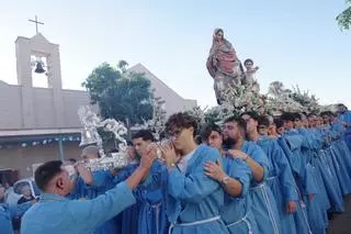El barrio de Los Prados y su procesión de la Virgen del Dulce Nombre, en imágenes