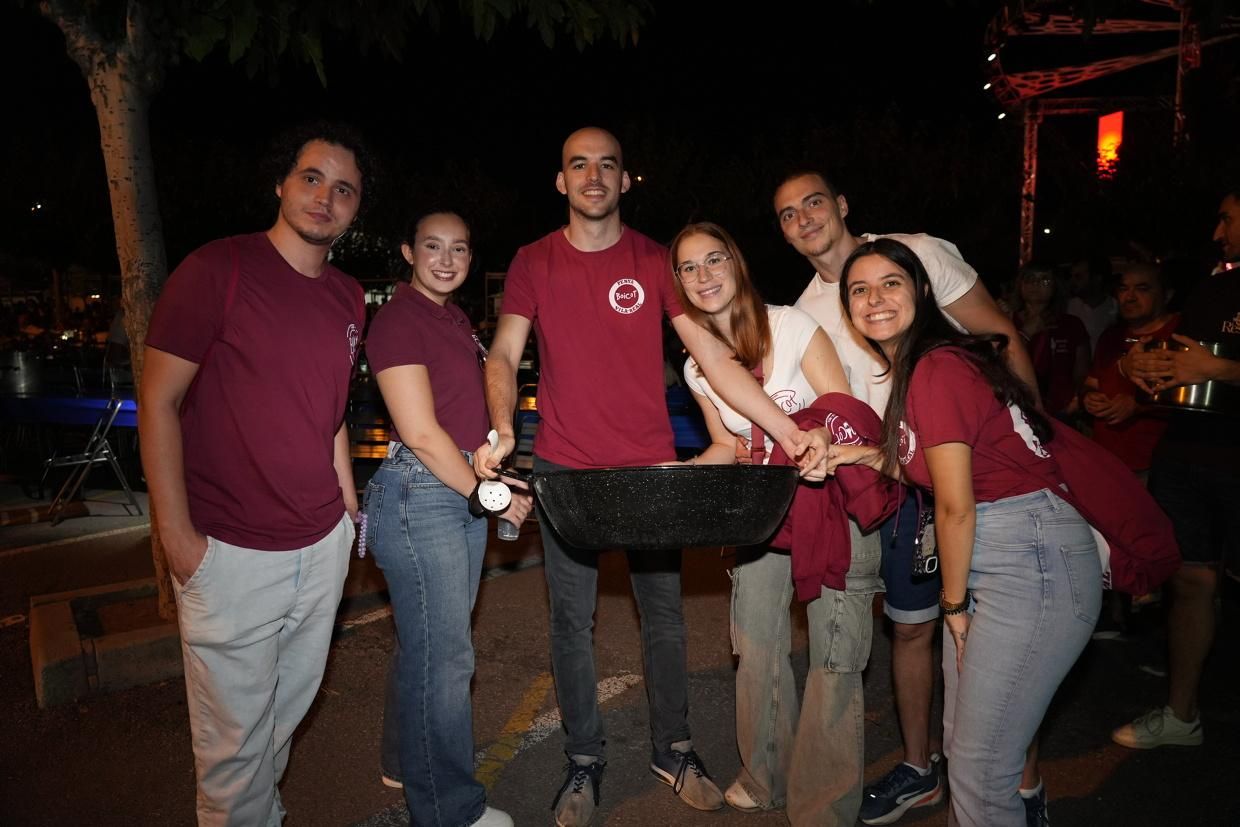Galería: Les imatges del sopar de tombet de les penyes en les festes de Vila-real