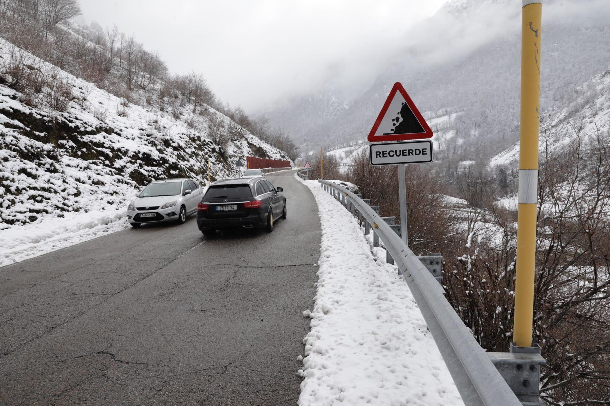 En imágenes: Jornada invernal en Asturias