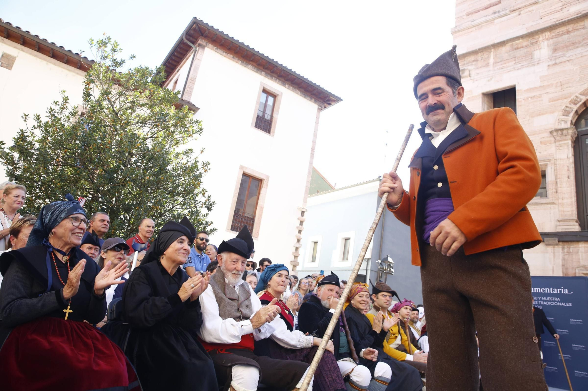 En imágenes: así ha sido el Día'l Traxe'l País en Grado