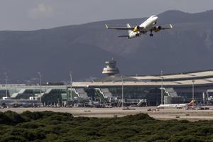 Barcelona Global proposa allargar la pista curta de l’aeroport del Prat cap a la Ricarda