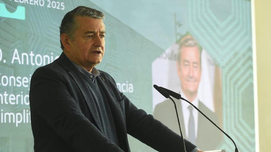 El consejero de la Presidencia, Antonio Sanz, este martes en Málaga en una reunión del Clúster de Ciberseguridad de Andalucía.