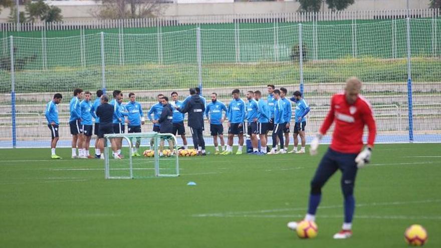 Entrenamiento del Málaga CF en el Estadio de Atletismo