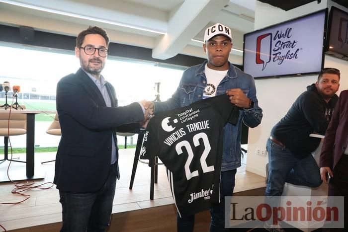 Presentación de Vinicius Tanque en el FC Cartagena