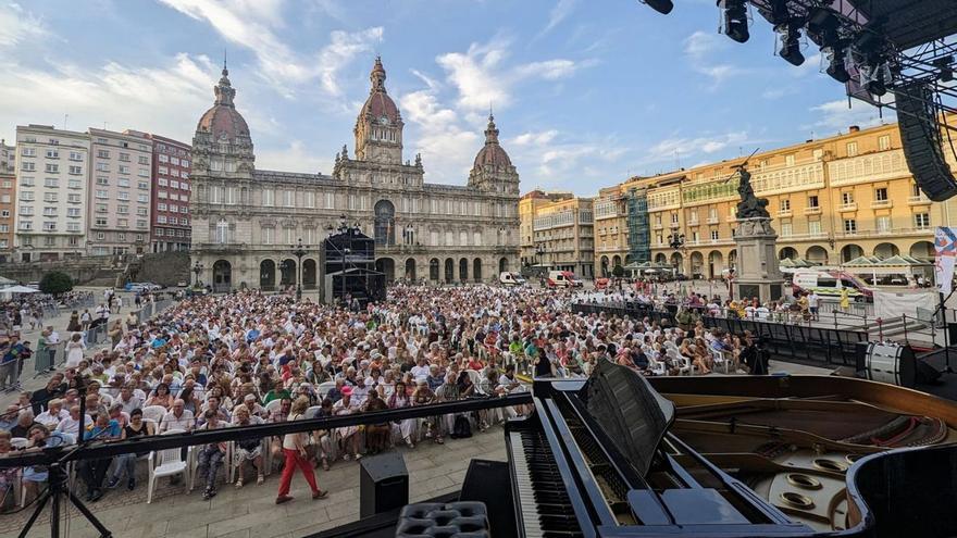 Concierto de lujo con la Banda Municipal en María Pita