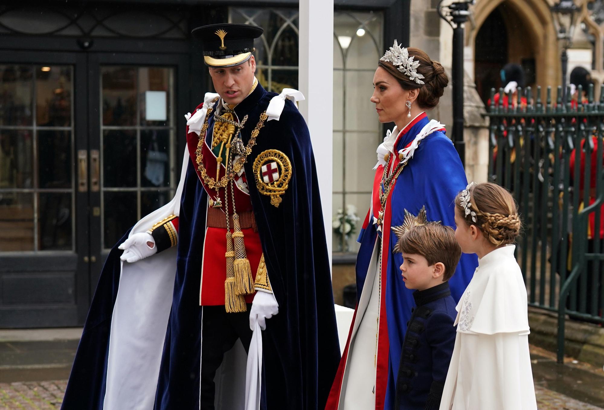 La coronació de Carles III en imatges