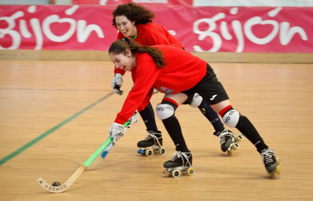 Entrenamiento del Hostelcur Gijón hockey patines femenino