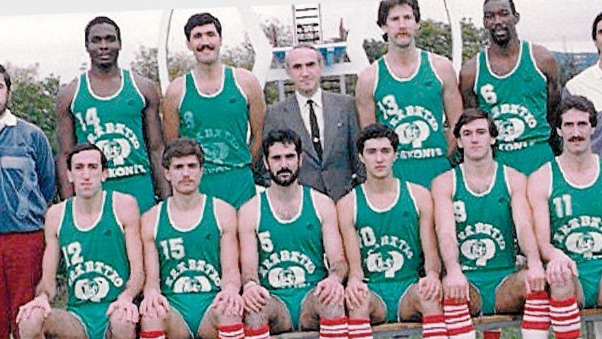 Essie Hollis, clase hasta decir basta