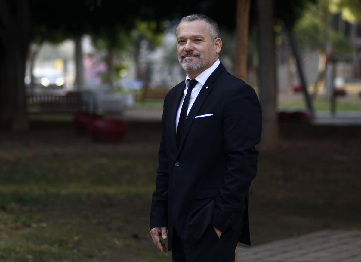 Valentín Fernández, abogado.