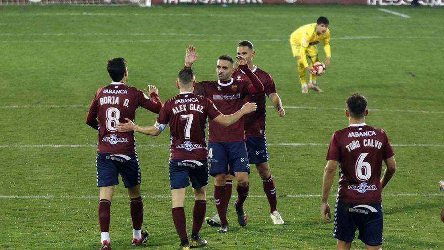 Celebración de un gol granate en Pasarón.