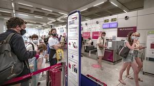 Acusen de contraban una dona per no declarar un rellotge suís a l’aeroport de Palma