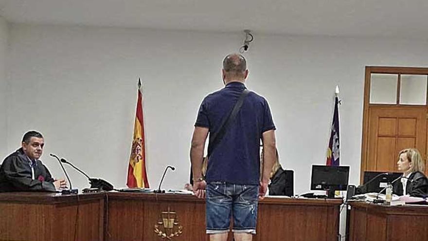 El encausado reconoció los hechos ayer en el juicio en Palma.